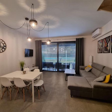 Aprum Apartments 12C โปเบียโรโว ภายนอก รูปภาพ