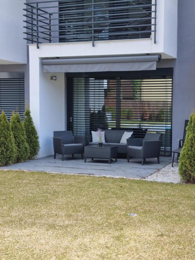 Aprum Apartments 12C โปเบียโรโว ภายนอก รูปภาพ